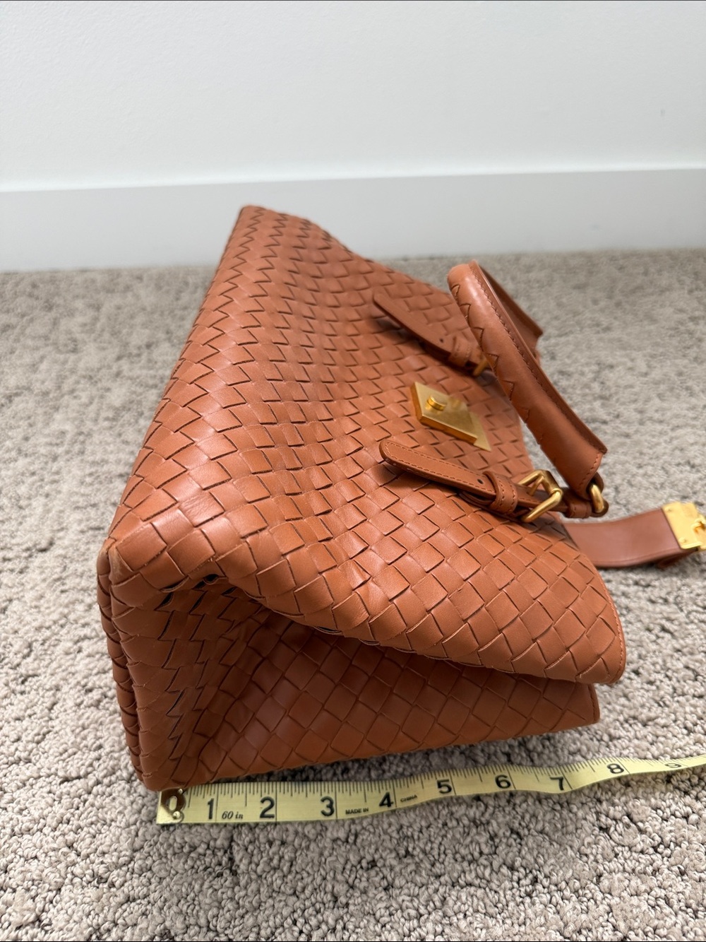 Authentic Bottega Veneta Tan Intrecciato Roma Woven Leather Handbag - Picture 11 of 11